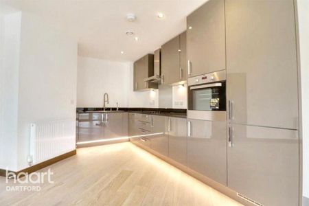 2 bedroom apartment to rent - Photo 4