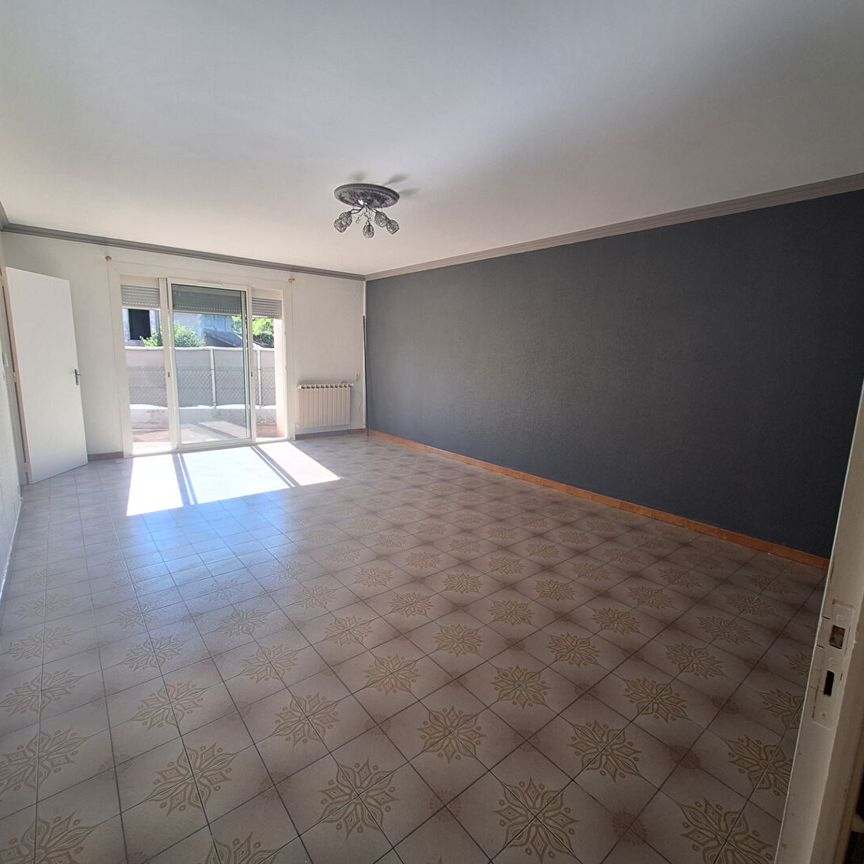 Location Appartement 3 pièces 101m² - Photo 1
