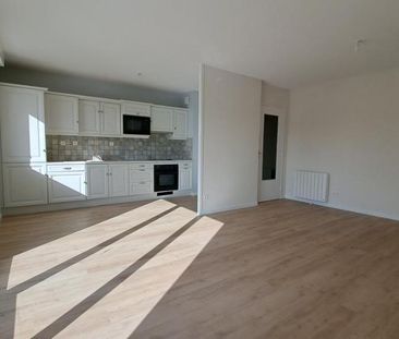 Bel appartement de type 3 avec balcon exposé Sud et garage . - Photo 1