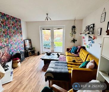 2 bedroom semi-detached house to rent - Photo 1