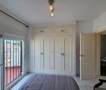 Casa adosada de alquiler en Pasaje Dorian Gray, Guadalmar - Photo 3