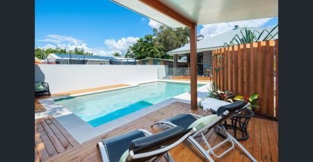 NEAR NEW CONTEMPORARY COASTAL SINGLE LEVEL HOME IN RUNAWAY BAY - Photo 5