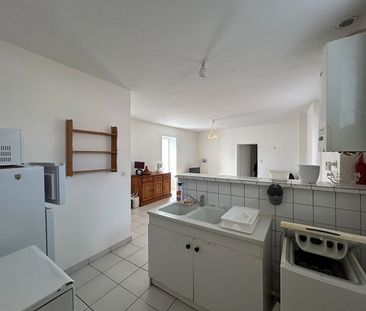 Location Appartement 2 pièces 48m² - Photo 5