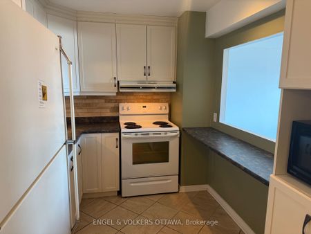 For Lease - 1081 Ambleside Drive Unit# 2209, Woodroffe, Ontario - Photo 2