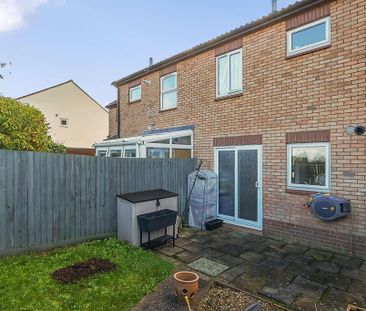 2 bedroom end of terrace house to rent - Photo 6