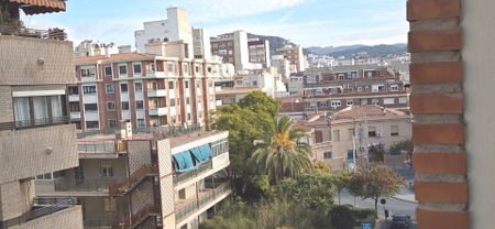 Piso de alquiler en Plaza de Toros - Avenida Chapí - Trinquete - Photo 2