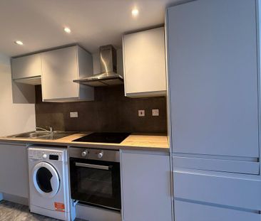 2 bedroom apartment to rent - Photo 3