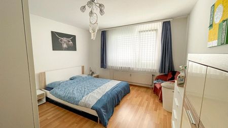 Helle und grosszügige 3.5 Zimmer-Wohnung an ruhiger Lage - Photo 2