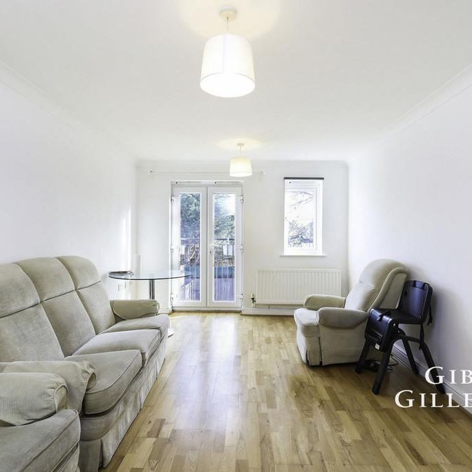 2 bedroom flat to rent - Photo 1