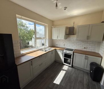 33D Avenue Road, Lurgan, BT66 7BB - Photo 3