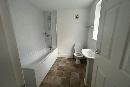 St Pauls Road, WALLASEY - Photo 5