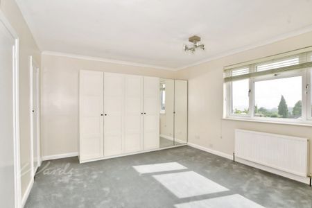 4 bedroom detached house to rent - Photo 5