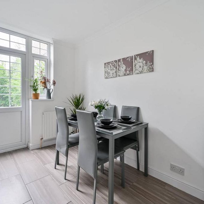3 bedroom terraced house to rent - Photo 1