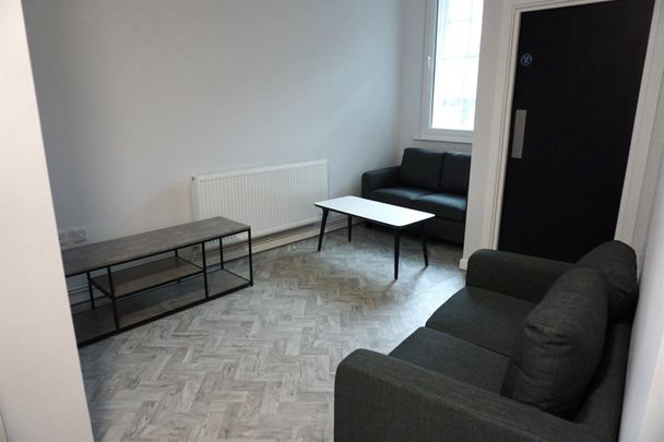 The Poultry Arcade, NG1 - Photo 1