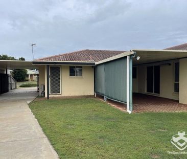 3 Bed 2 Bath 3 Cat - Photo 3