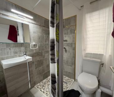 Location Appartement 43.5m² 2 pièces Fort de france - Photo 4