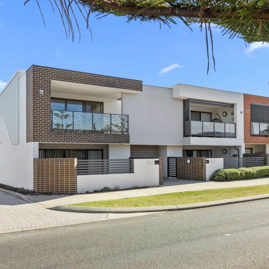 One Bedroom Apartment Opposite Beeliar Village - Photo 1