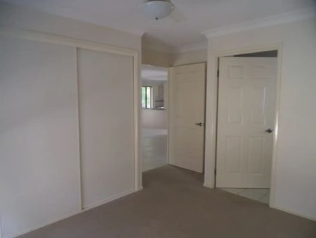 “Your perfect family home awaits” - Photo 4