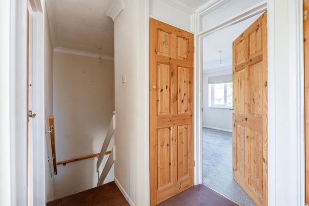 4 bedroom semi-detached house to rent - Photo 1