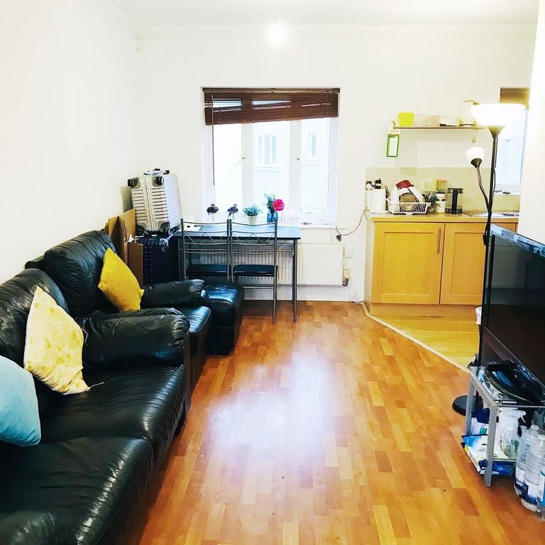 4 bedroom house share to rent - Photo 1