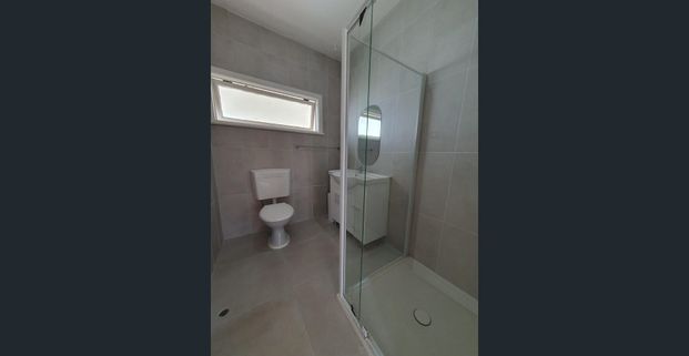 Lovely 3 BEDROOM HOME - Photo 1