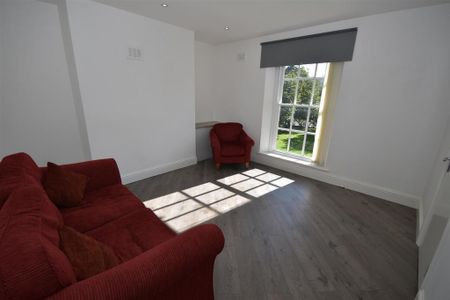 1 bedroom property to rent - Photo 2