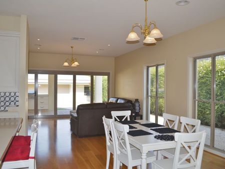 84 Sternberg Street, Bendigo - Photo 2