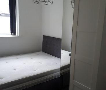 1 Bed Flat, Hampstead Road, L6 - Photo 1