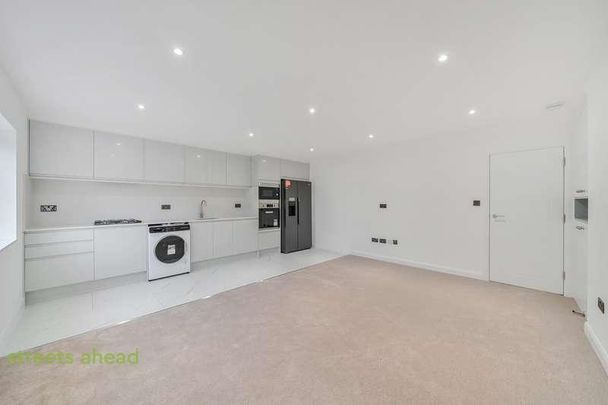 Long Lane, Croydon, CR0 - Photo 1