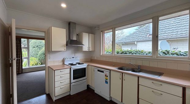29 Roydvale Ave - Photo 1