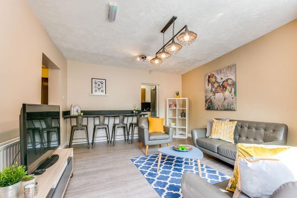 5 bedroom house to rent - Photo 1
