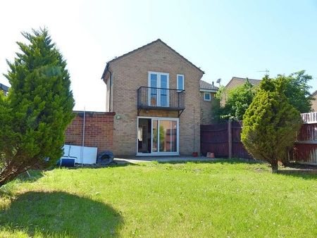 Azalea Court, Yaxley, Peterborough, PE7 - Photo 3