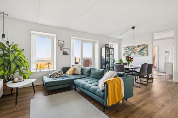 Moderne 3-værelses lejlighed med fantastisk udsigt - Photo 1