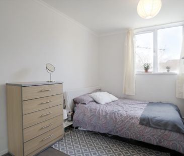 Wedgwood House – Room 2 - Photo 4