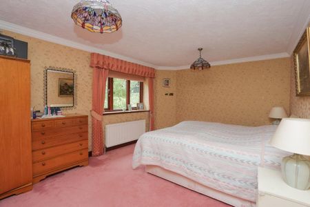 9 bedroom detached house to rent - Photo 4