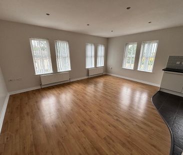 26 Strawhill Manor, Donaghcloney; Banbridge;, Craigavon, BT66 7GH - Photo 1