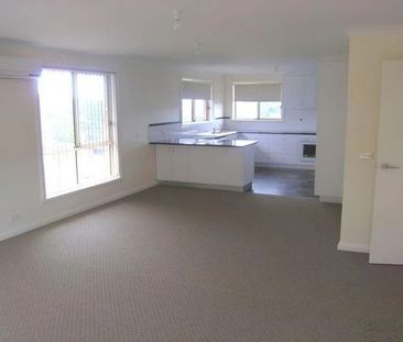 2/153 Summerleas Road Kingston TAS 7050 Australia - Photo 4