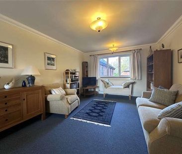 Greenhill Road, Farnham, Surrey, GU9 - Photo 1