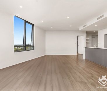 15th Floor Amazing City and River Views - Photo 5