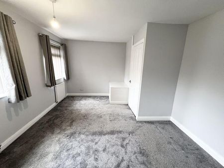 2 bedroom semi-detached house to rent - Photo 2