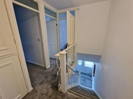 3 bedroom property to rent - Photo 4