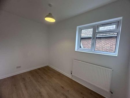 Haydons Road, London, SW19 - Photo 4