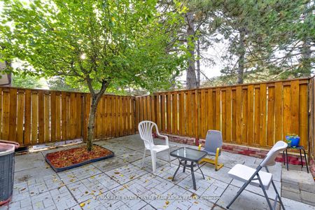 For Lease - 90 Dawson Crescent Unit# 90, Brampton, Ontario - Photo 2