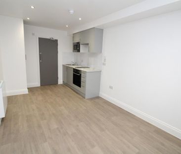 Studio to rent - Photo 2