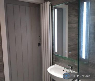 1 bedroom flat to rent - Photo 6