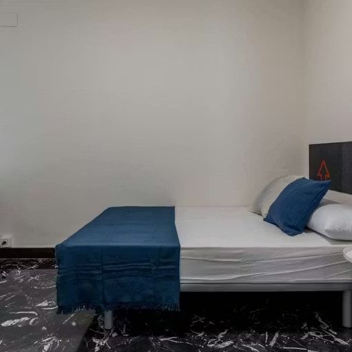 Calle Periodista Azzati, Valencia, Valencian Community 46002 - Photo 1