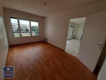 Location Appartement 2 pièces 44m² NOISY LE GRAND 93160 - Photo 2