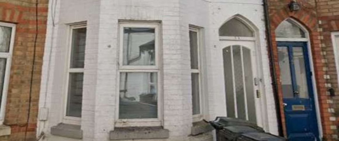 Purbeck Road Room 8 - Photo 1