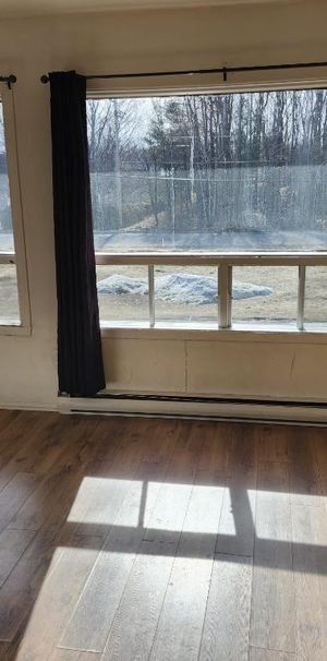👉 Cession de bail 2 1/2 à Nicolet – 665$ tout inclus, disponible immédiatement - Photo 1