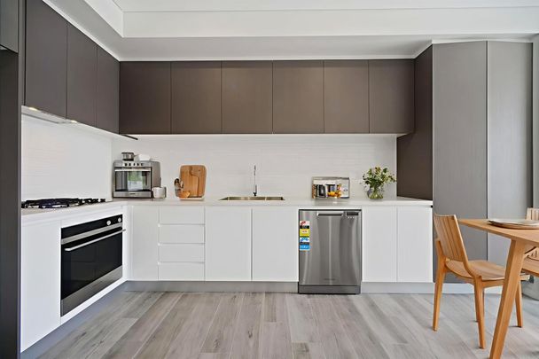 MODERN TWO BEDROOM UNIT IN A PRIME STRATHFIELD SOUTH LOCATION - Photo 1